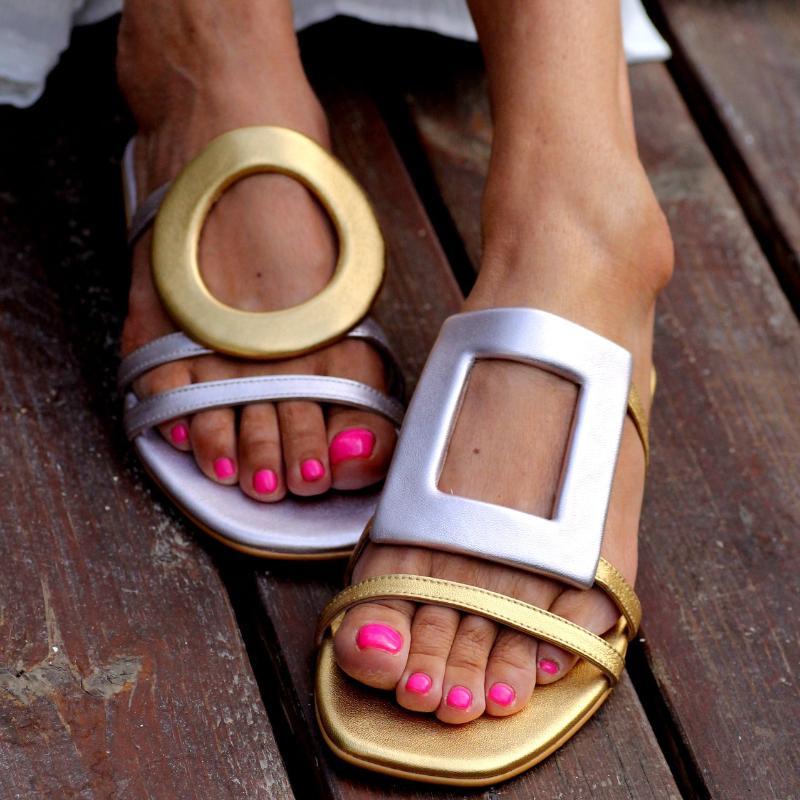 Asymmetrical Design Flat Slippers