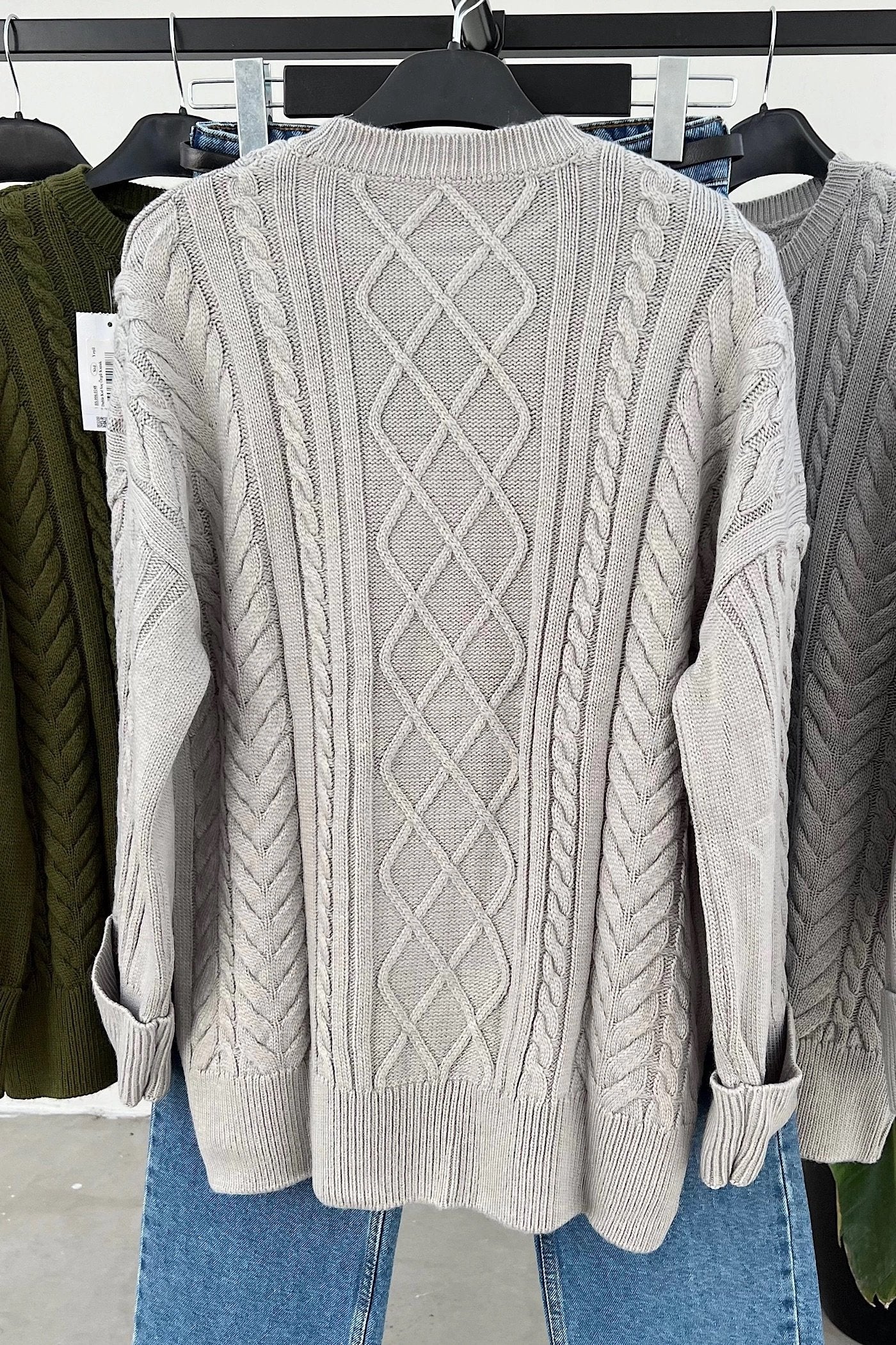 Solid Color Knitted Pattern Sweater