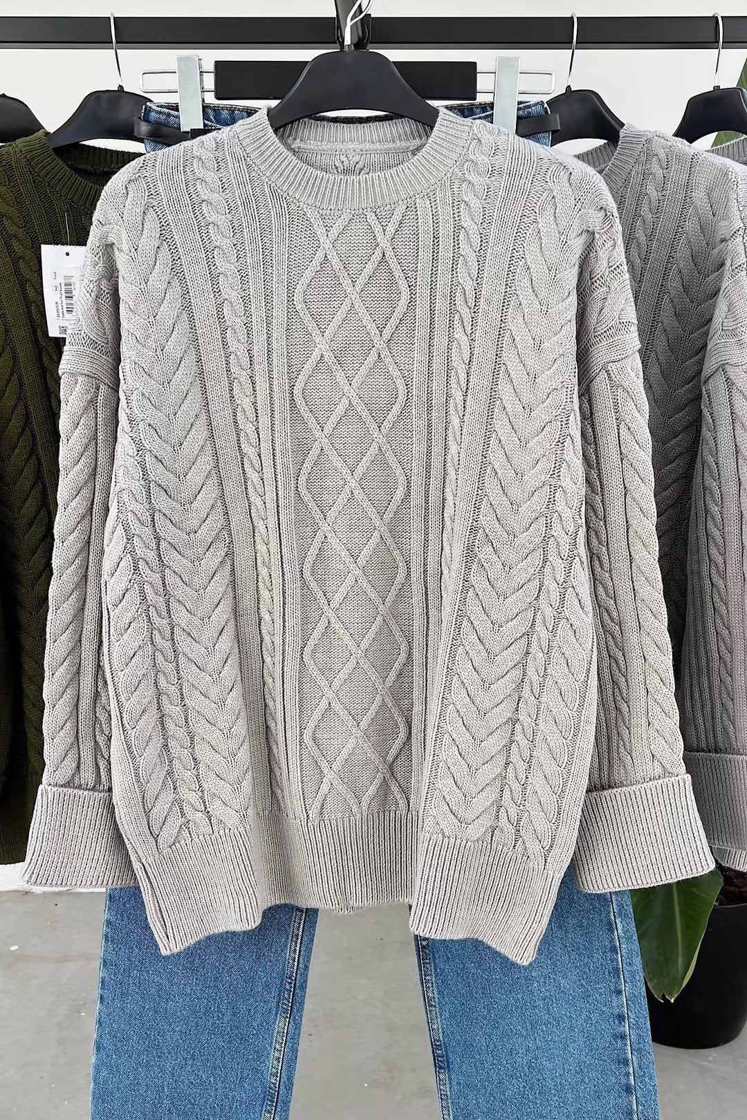 Solid Color Knitted Pattern Sweater