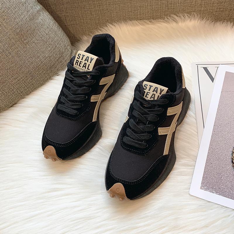 2023 New Autumn Thick-soled Casual Leather Sneakers