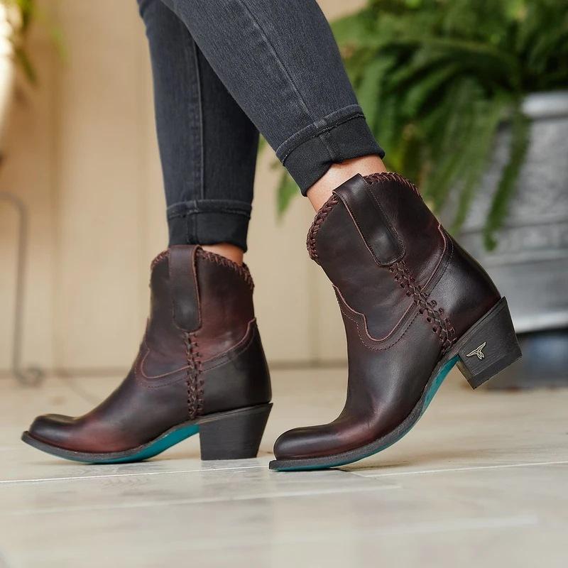 Mid-Calf Round Toe Slip-On Casual Boots