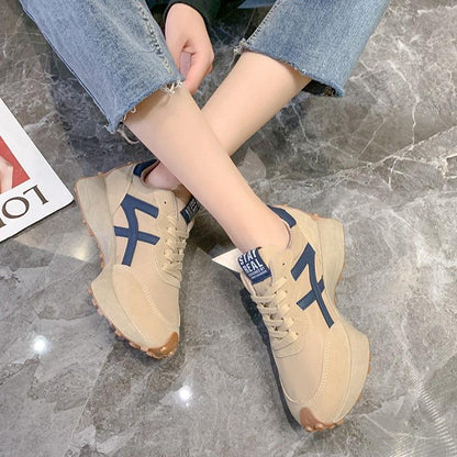 2023 New Autumn Thick-soled Casual Leather Sneakers